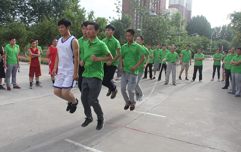 2015年6月3日，第六屆國凱集團杏林聯誼會暨趣味運動會在永城市豫東建化有限責任公司盛大舉辦。